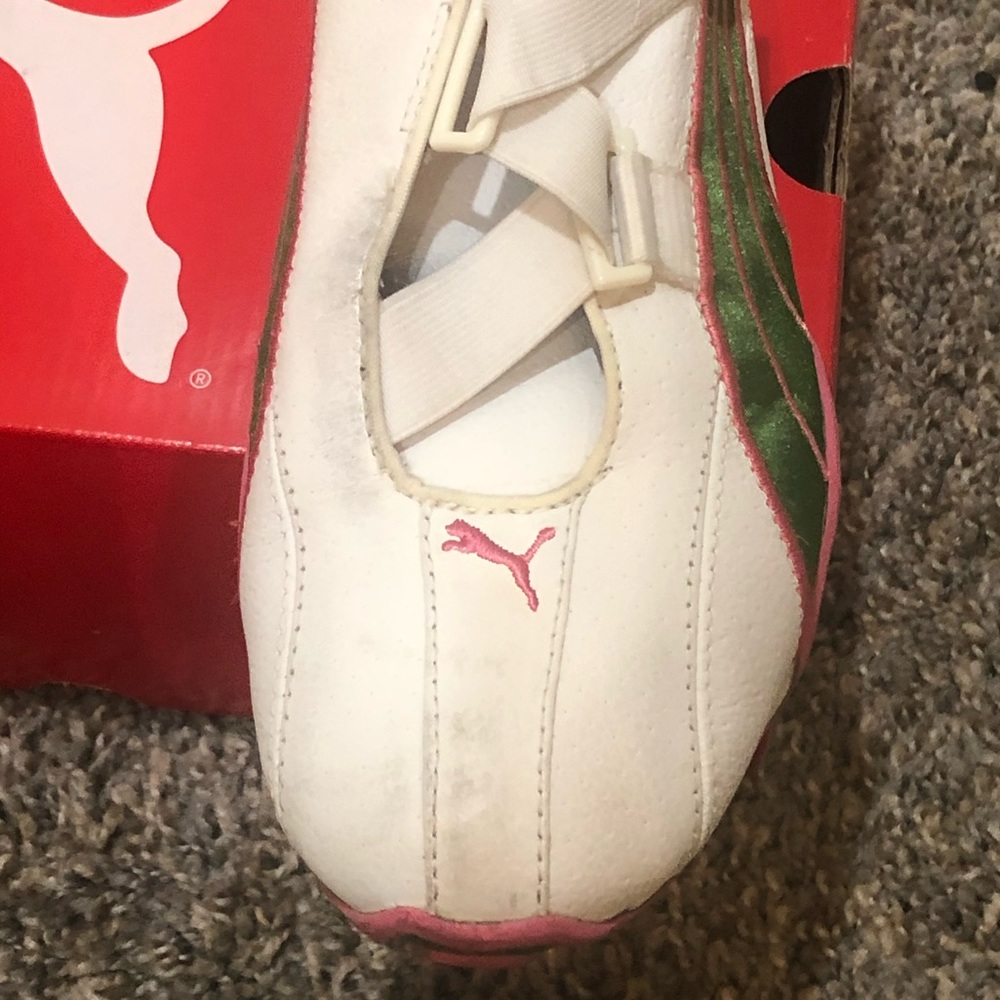 Puma Big Kids Bashy Leather Shoes- $12 - Picture 4 of 11